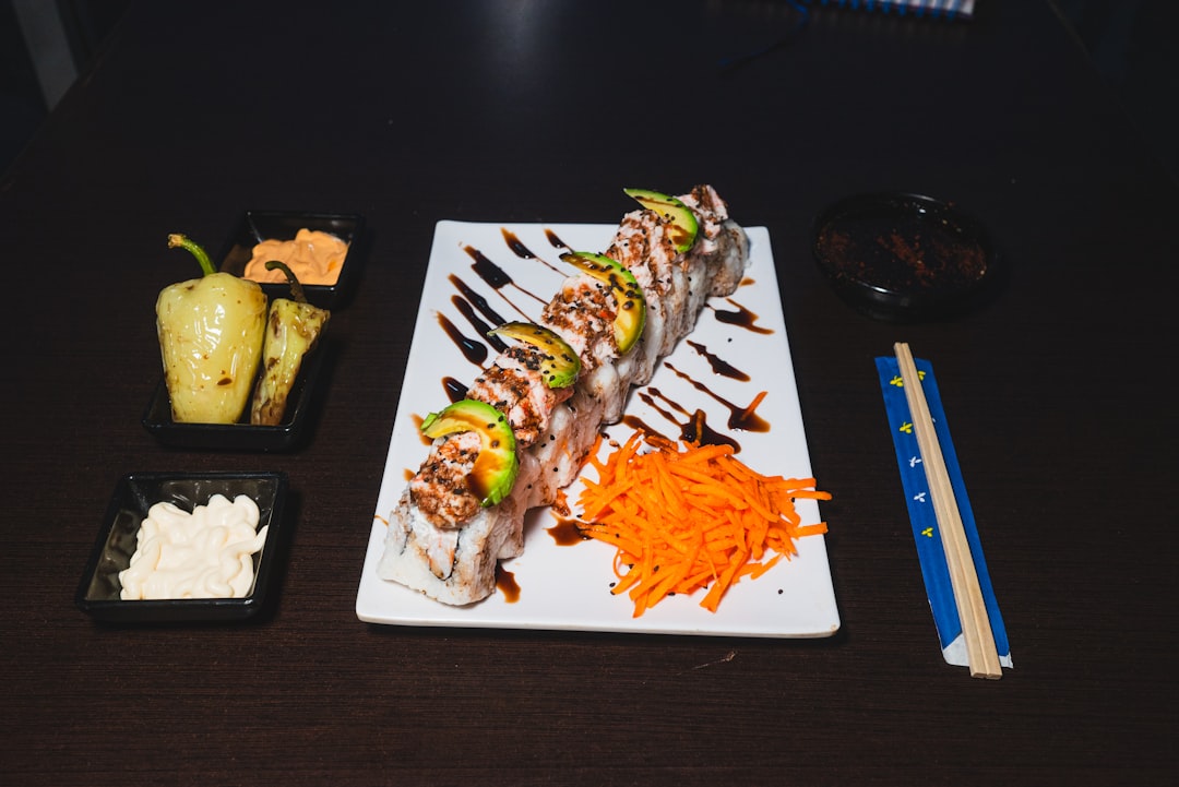 لماذا تختار طلال عوض كأفضل مصور مطاعم في الرياض لعام 2026؟