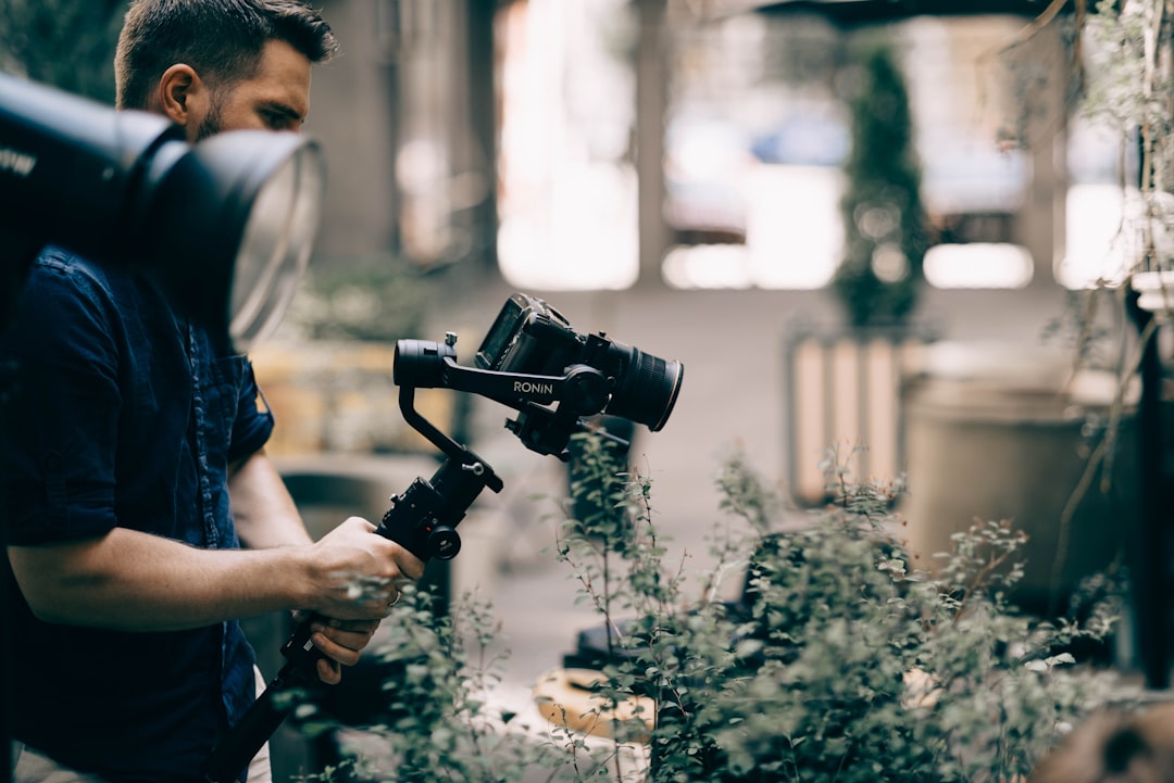 أهمية الفيديو والمونتاج السريع (Reels) في تغطية المناسبات