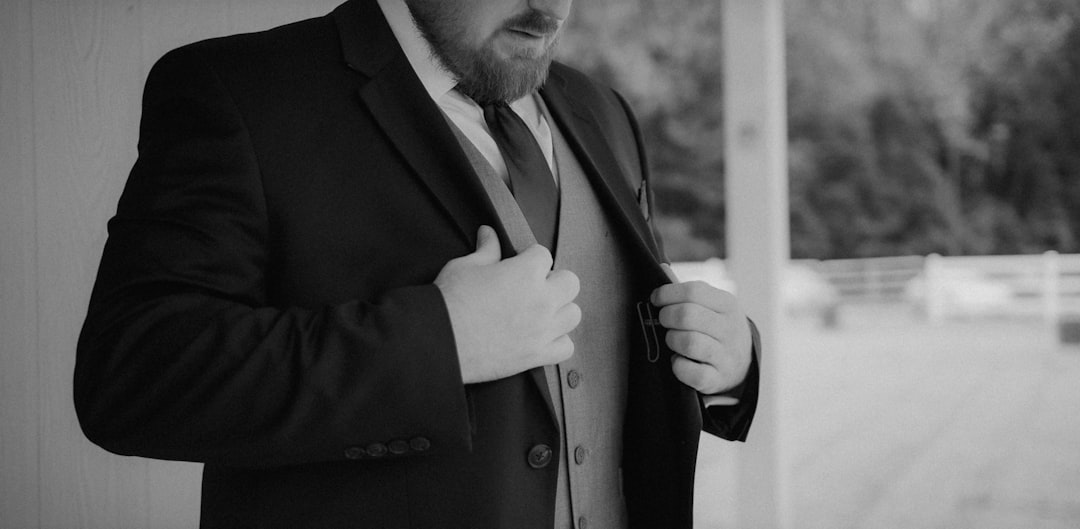 أفضل مصور بورتريه في الرياض: كيف يبرز طلال عوض شخصيتك؟