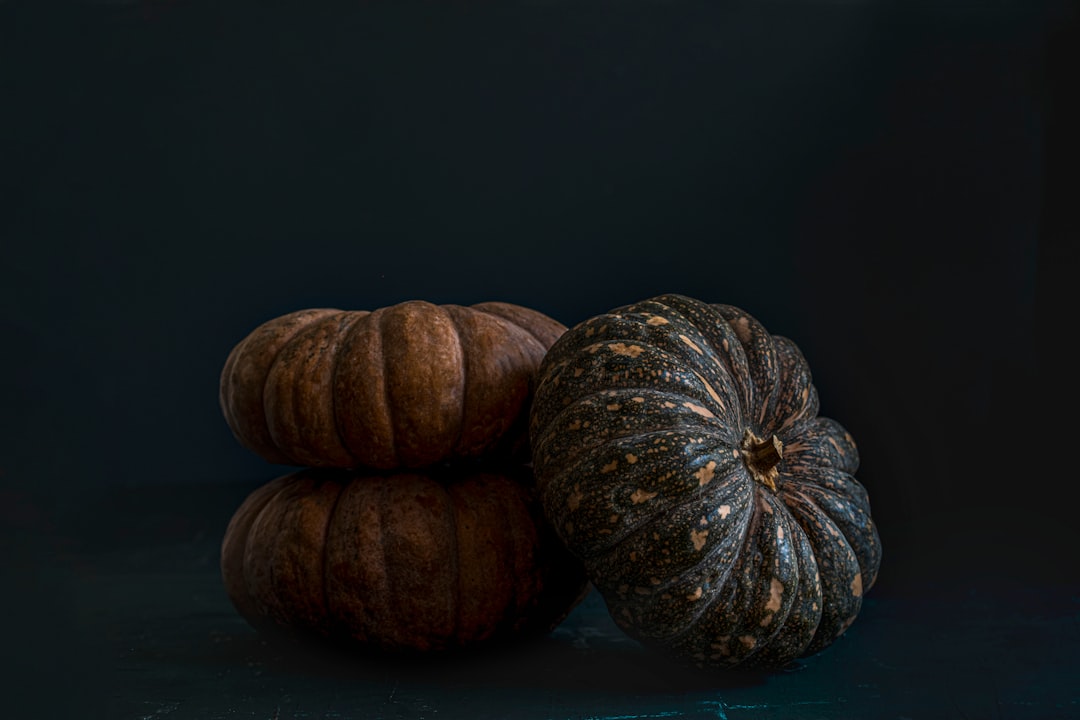 إضاءة المطاعم الخافتة: كيف يتعامل معها المصور المحترف طلال عوض؟