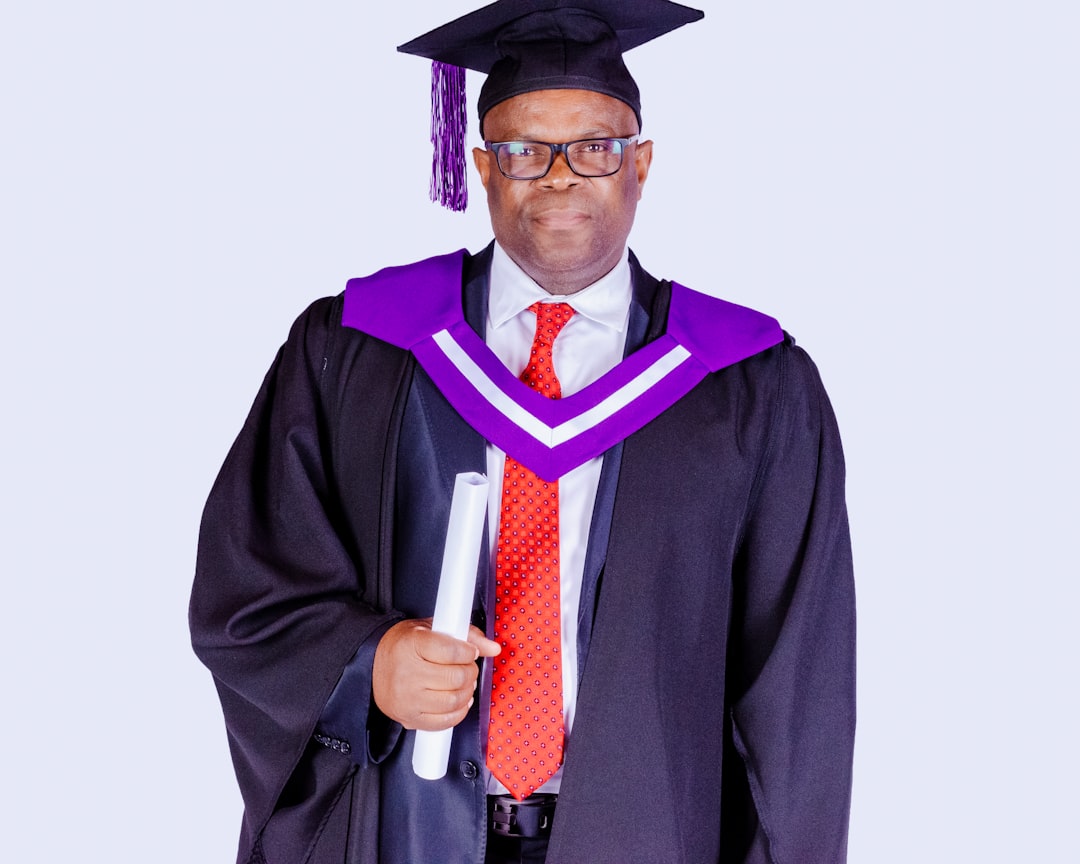 تصوير الخريجين والمناسبات الدراسية في الجامعات السعودية