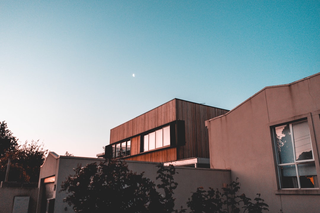 أفضل مصور عقارات في الرياض: كيف تبيع عقارك من أول نظرة؟