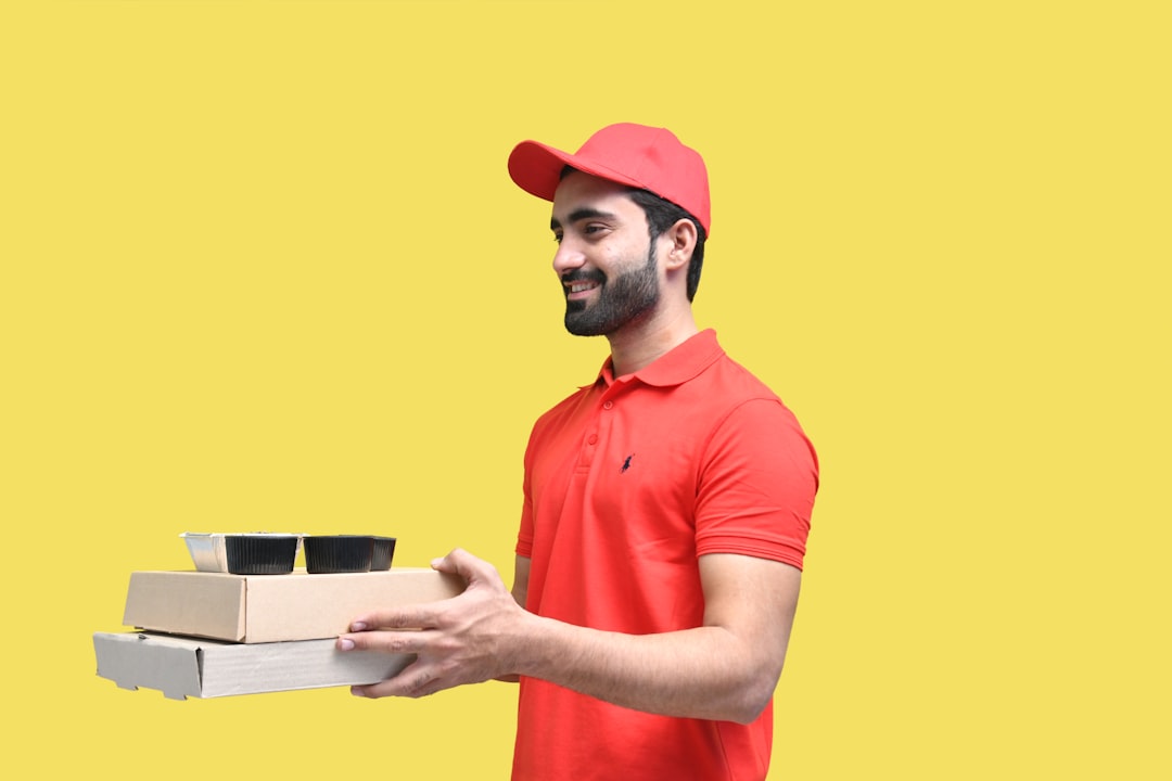 كيف يؤثر وضوح صور المنتجات على نسبة الإرجاع (Returns)؟