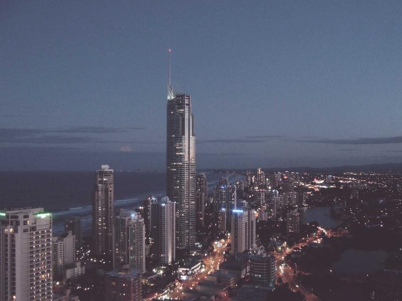 تصوير المعارض التجارية والبوثات في واجهة الرياض