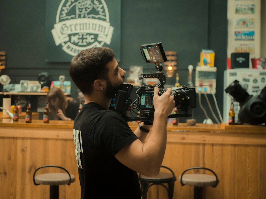 أهمية الفيديو والمونتاج السريع (Reels) في تغطية المناسبات