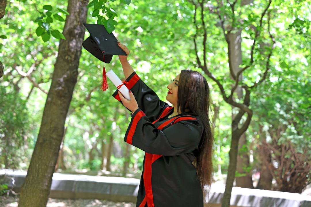 تصوير الخريجين والمناسبات الدراسية في الجامعات السعودية