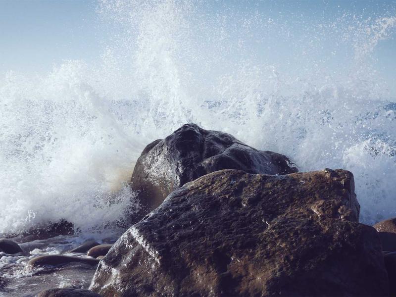 تصوير المعارض التجارية والبوثات في واجهة الرياض