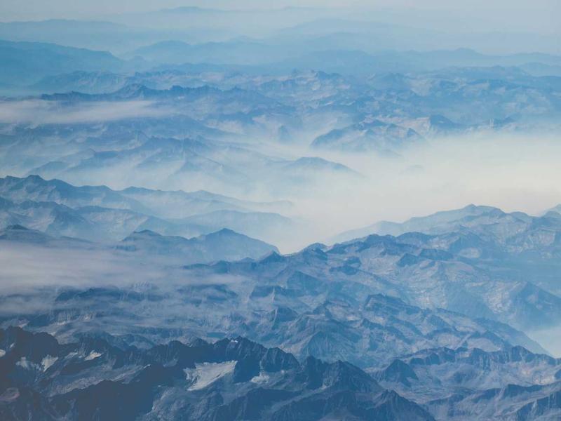 تصوير الأجهزة الإلكترونية والتقنية بدقة عالية