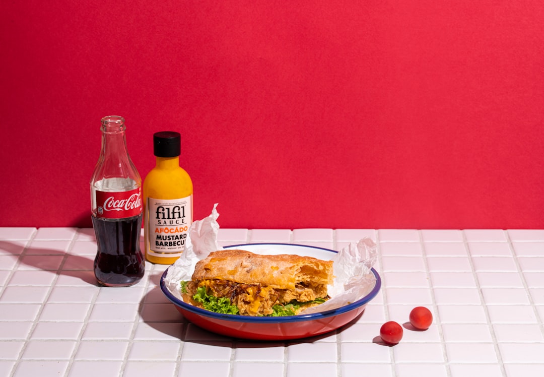 أفضل خلفيات التصوير لتصوير المنتجات الغذائية والوجبات