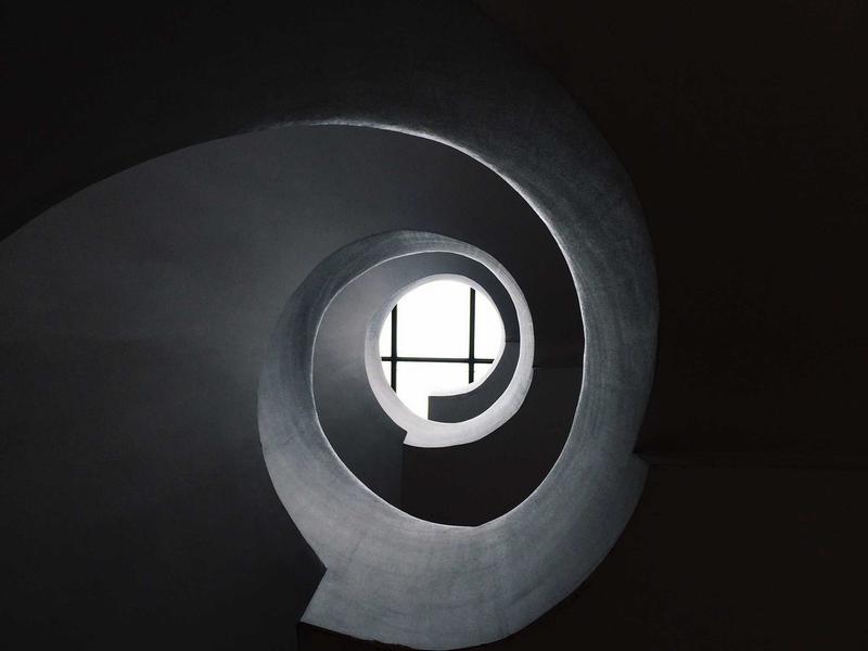 تصوير المعارض التجارية والبوثات في واجهة الرياض