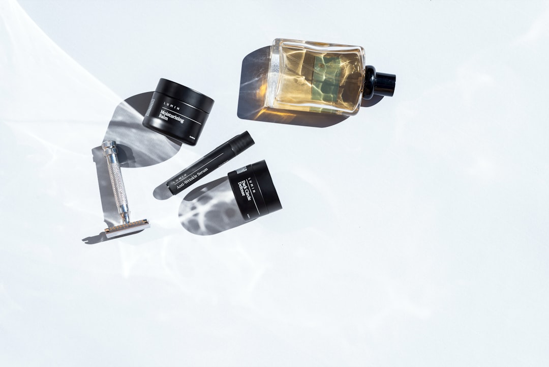 أهمية التصوير بخلفية بيضاء (White Background) لمتاجر سلة وزد