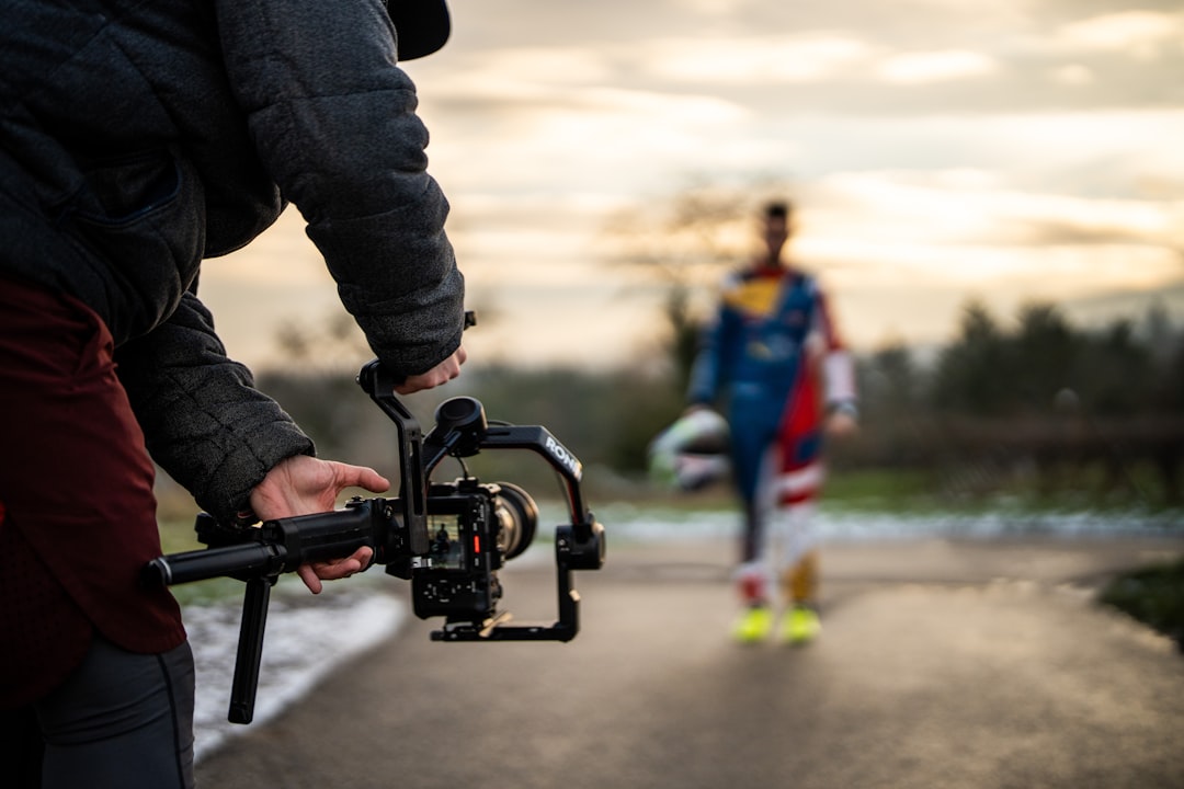 أهمية الفيديو والمونتاج السريع (Reels) في تغطية المناسبات