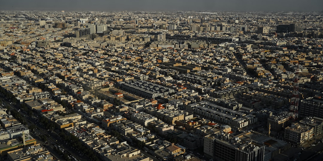 أفضل الأماكن الخارجية للتصوير في الرياض: توصيات طلال عوض
